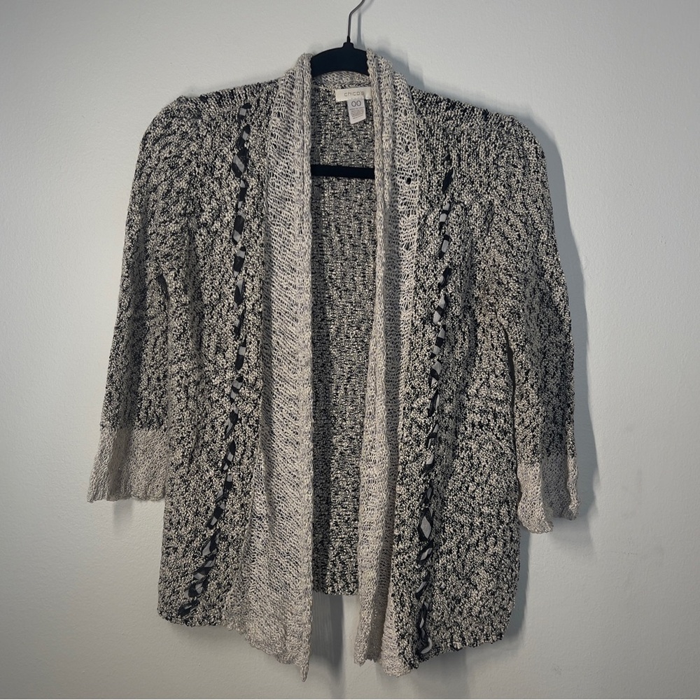 CHICOS women’s size 00 Black and Gray Knit Cardigan
